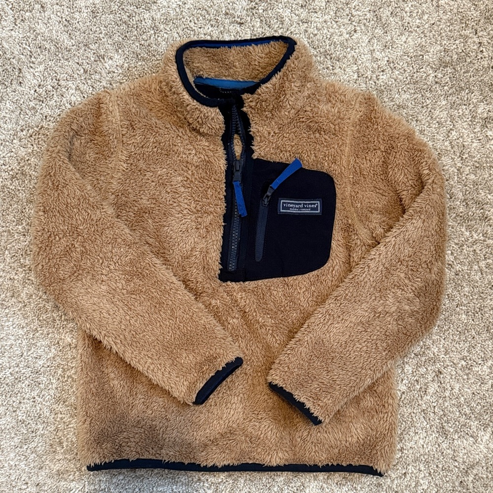 Vineyard Vines Fleece pullover. Boys size 6.